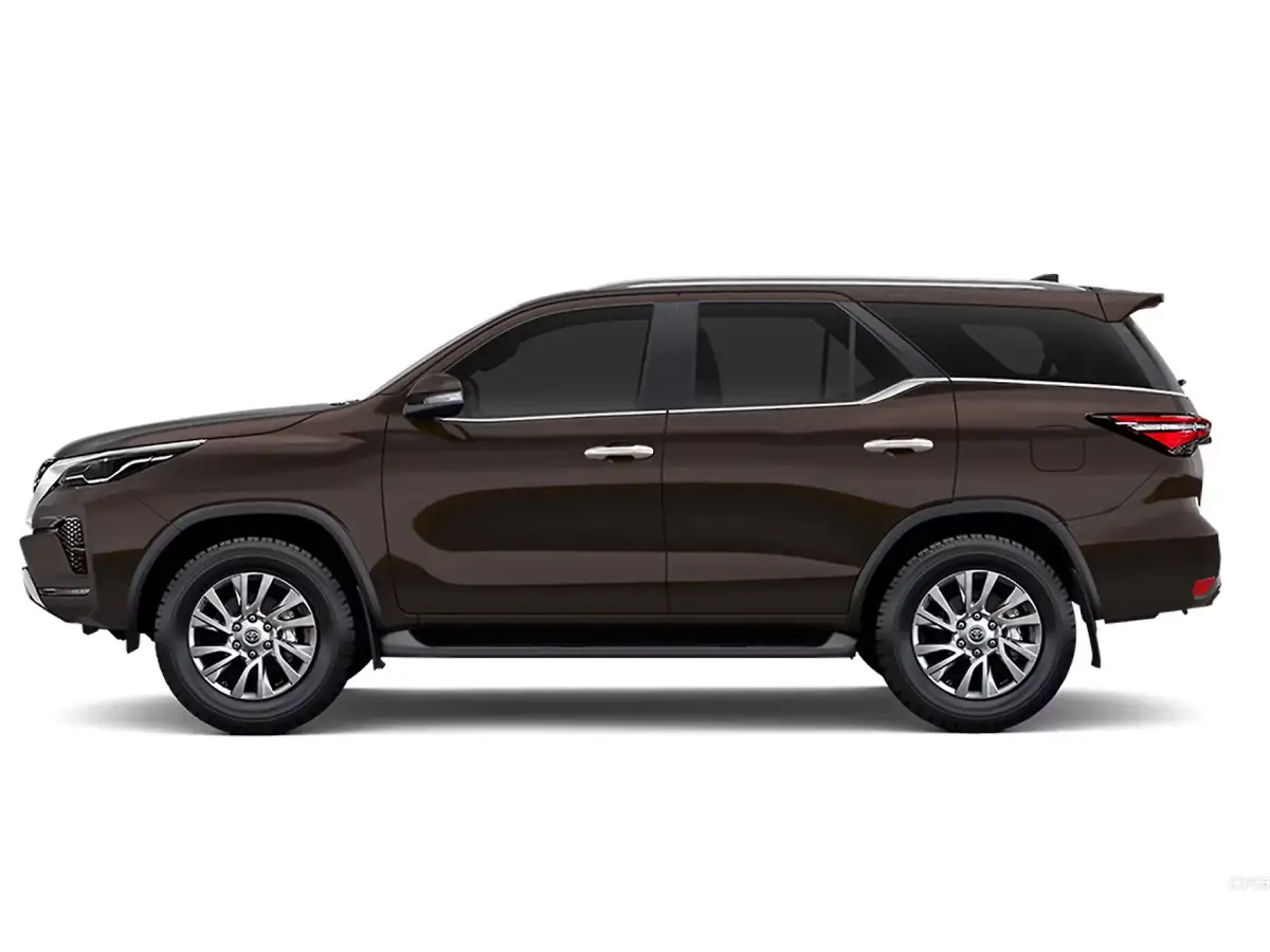 Toyota Fortuner Phantom Brown
